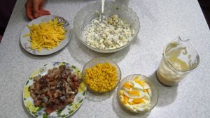 САЛАТ БУРЖУЙСКИЙ / СЕЛЕДКА С АНАНАСОМ / ОЧЕНЬ ПИКАНТНЫЙ ВКУС