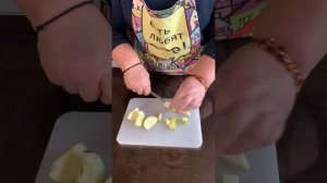 Плов постный с тыквой, яблоками и изюмом.