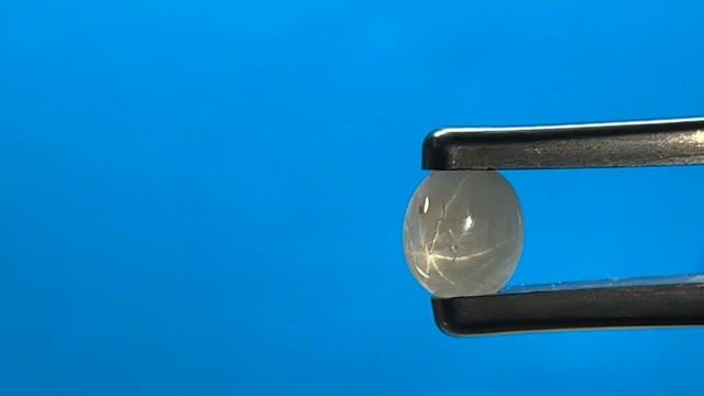 Редкий белый звездчатый сапфир 4,34ct смотреть онлайн