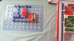 Детский электронный конструктор "Знаток"