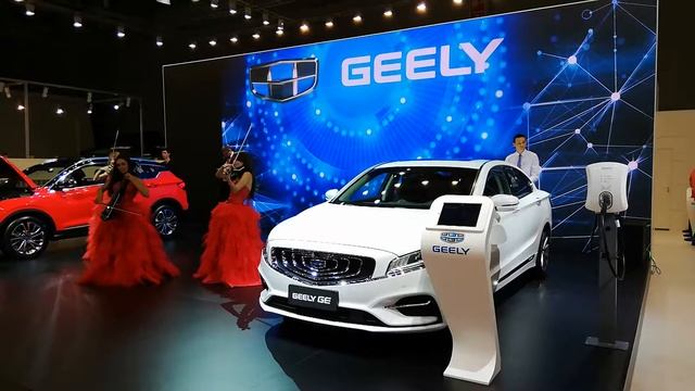 Живая музыка на стенде GEELY смотреть онлайн