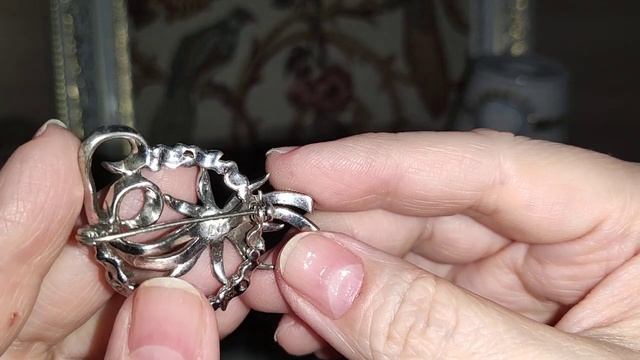 317. РАСПАКОВКА ПОСЫЛКИ ИЗ ГЕРМАНИИ С ВИНТАЖНЫМИ УКРАШЕНИЯМИ..Часть 1 смотреть онлайн