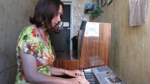 репетитор по синтезатору Киев синтезатор  ROLAND EXR-3