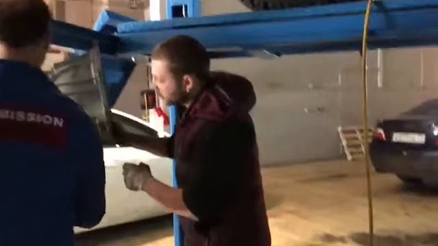 Снятие АКПП Хаммер смотреть онлайн