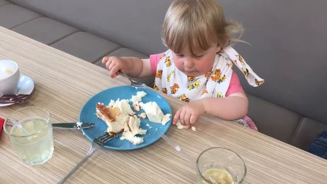 Перекус после осмотра ортопеда смотреть онлайн