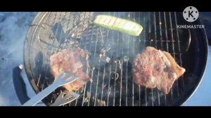 Weber гриль тестирую.Угольный гриль Weber Original Kettle 57 см черный