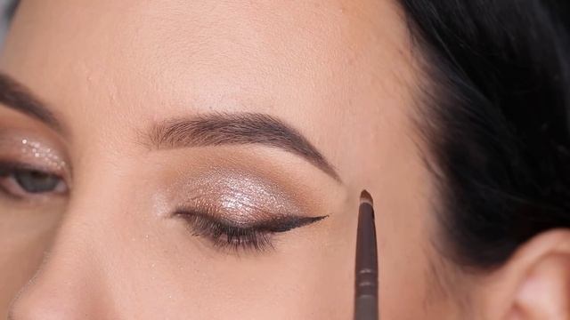 Classic Soft Glam Eye Makeup Tutorial | The Perfect New Year's Eve Eye Look