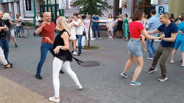 Как Танцевать САЛЬСУ!