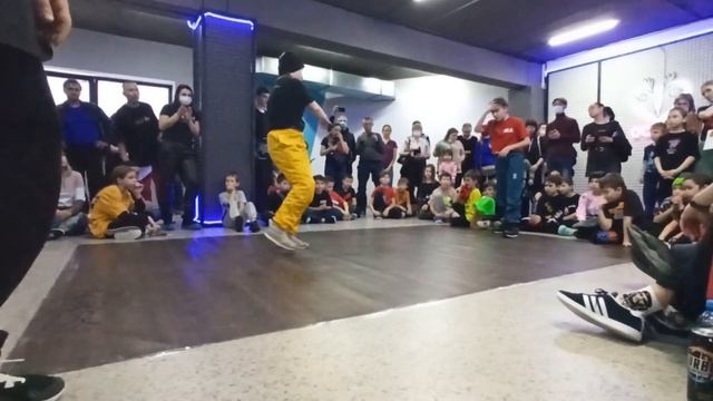 НИКА vs КАМИ | ФИНАЛ B-girls до 18 лет | "Street-king battle" г. Оренбург смотреть онлайн