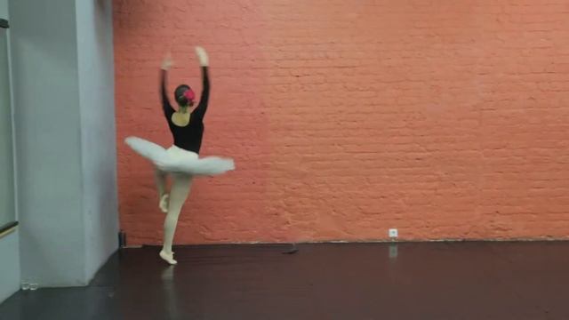 Классический танец, педагог - Людмила Булгакова смотреть онлайн