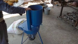 Зернодробилка универсальная молотковая 3квт 220в