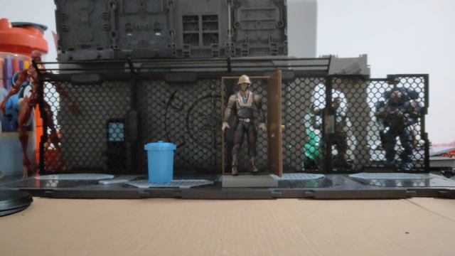 Pose Skeleton (Re-Ment) 1:18 scale action figure door, bin and newspaper. Great for dios смотреть онлайн