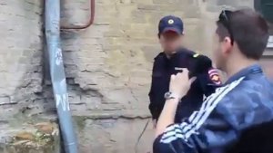 Что нужно отвечать на вопрос кто ты по жизни)))))