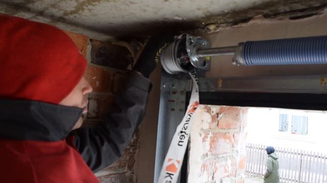 Монтаж гаражних воріт Karsten смотреть онлайн