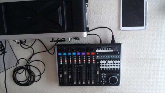 How to use a Behringer XR18 with a Behringer X-Touch смотреть онлайн