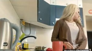 МАЧЕХА НАБРОСИЛАСЬ НА ДЕВОЧКУ!!!!???