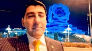 Женщины любят заботу... Стих в исполнении Довлета Аннагельдыева.