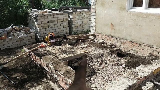 Демонтаж старой пристройки!