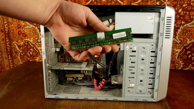 Айфоны, игровая видеокарта и компьютер почти даром - Включение смотреть онлайн