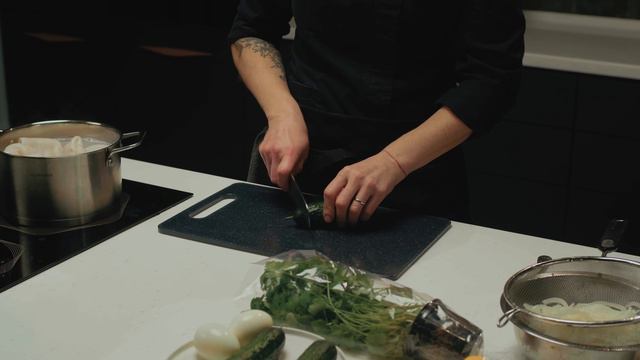 Простой и вкусный рецепт салата из кальмаров