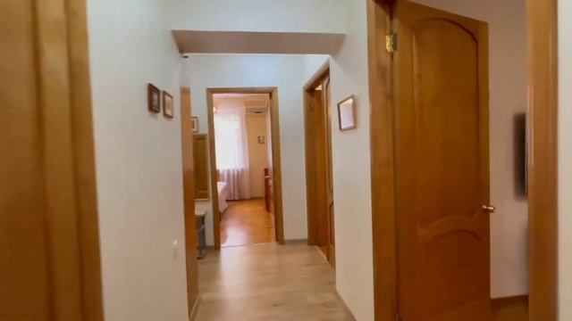 БОЛЬШАЯ КВАРТИРА В ЦЕНТРЕ СОЧИ || ТРЕХКОМНАТНАЯ СТАЛИНКА || САМАЯ НАДЕЖНАЯ НЕДВИЖИМОСТЬ СОЧИ