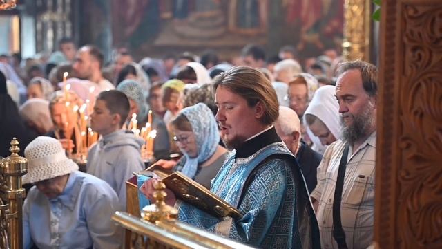 Видеокадры празднования в честь иконы Божией Матери Всецарица: Божественная литургия смотреть онлайн