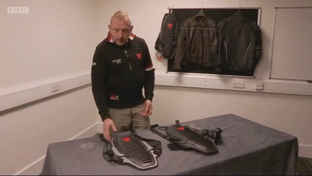 Warning - Fake Dainese Motorcycle Back Protectors смотреть онлайн