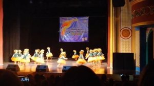 Танец мандаринок