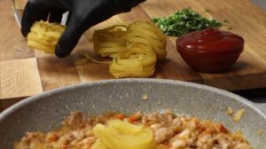 Рецепт СПАГЕТТИ С ТОМАТНЫМ СОУСОМ по-итальянски. Как приготовить итальянскую пасту в томатном соусе