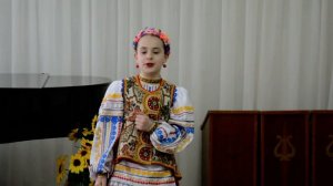 "Ишла дивча лужкамы", исп. Екатерина Правоторова