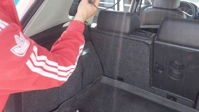 Volkswagen Tiguan. Снятие и реставрация потолка смотреть онлайн