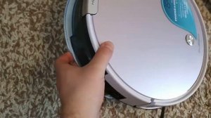 Куда наливать воду в робот-пылесос для влажной уборки?