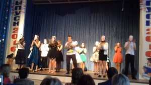 Танец в масках  для учителей на выпускной