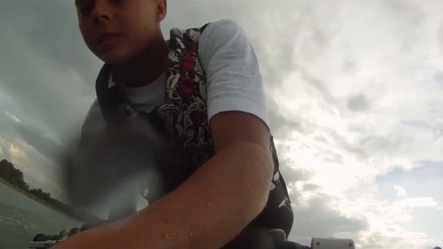 на гидроцикле