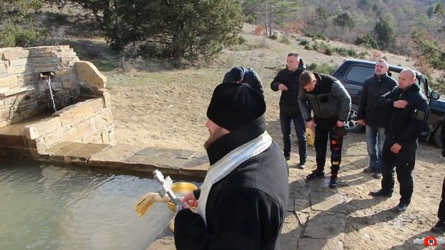 Купель на склоне горы Ай-Георгий над Судакской долиной. Освящение в праздник Крещения Господня смотреть онлайн