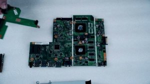 Лечим чёрный экран. Создание загрузочной флешки. Чистка и замена термопасты. Установка Windows 10