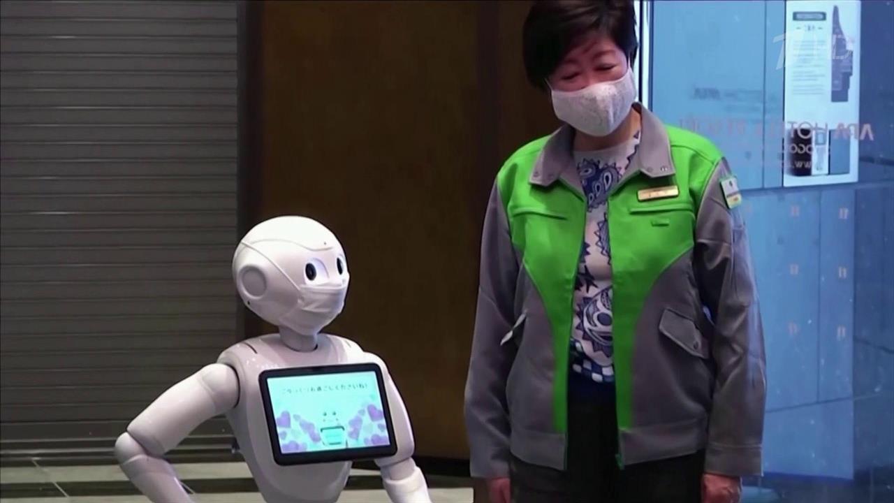 Нападение роботов. Роботы атакуют людей. Роботы нападают на людей. Робот первый канал.