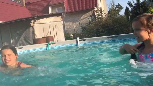 Кому больше идёт образ русалки ?🧜♀️Насте или мне? смотреть онлайн