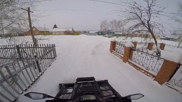 Чистим снег / CFMOTO X8 смотреть онлайн