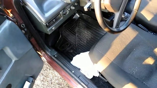 Как избавиться от влаги в салоне. Мой способ решения..mp4 смотреть онлайн