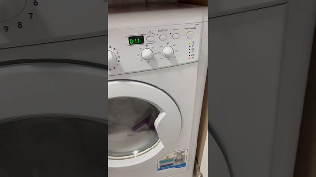 Стиральная машина Indesit mise 605