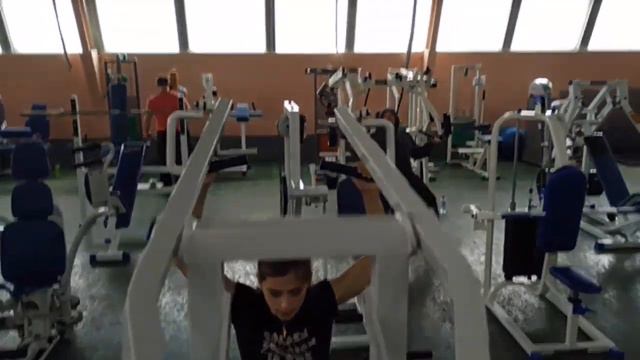 Начните оттуда, где вы сейчас находитесь. Используйте то, что у вас есть, и делайте всё, что можете смотреть онлайн