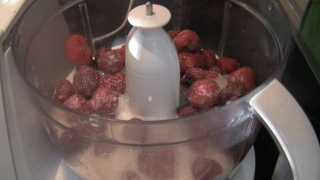 БАНАНОВО КЛУБНИЧНОЕ СМУЗИ ГОТОВЛЮ НА ЗАВТРАК смотреть онлайн