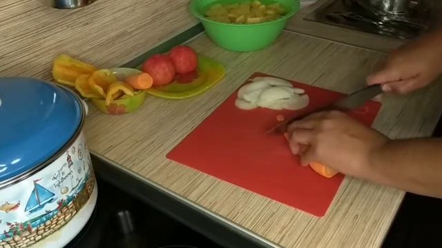 Рагу из свинины смотреть онлайн