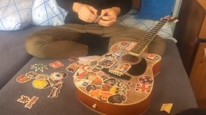 Обклеиваем гитару