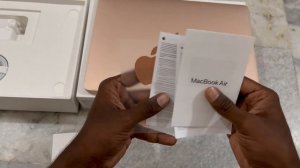 Apple MacBook Air Laptop M1 chip, 13.3-inch 8GB, 256GB SSD Gold Model Unboxing