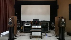 MEI MEI - 飞鸟和鱼 / HECO CELAN REVOLUTION 3 SPEAKER AND QINSOUND 50A AMPLIFIER