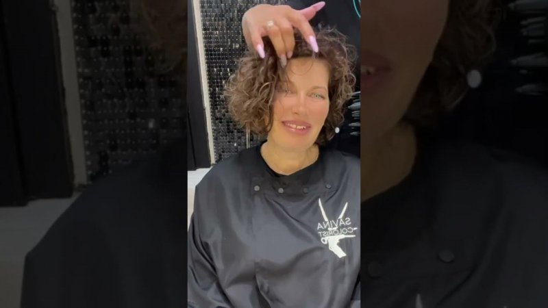 СТРИЖКА КАРЕ НА КУДРЯВЫЕ ВОЛОСЫ 50+/SQUARE HAIRCUT FOR CURLY HAIR 50+ #модаикрасота #каре