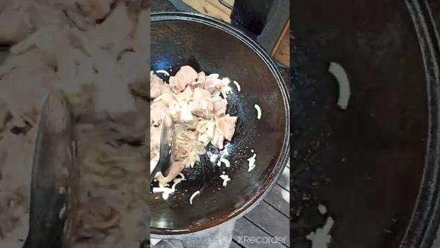 Мясо с овощами в казане смотреть онлайн