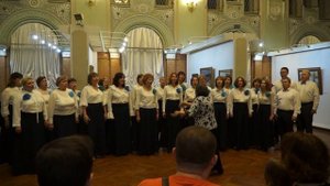 Горные вершины спят во тьме ночной
